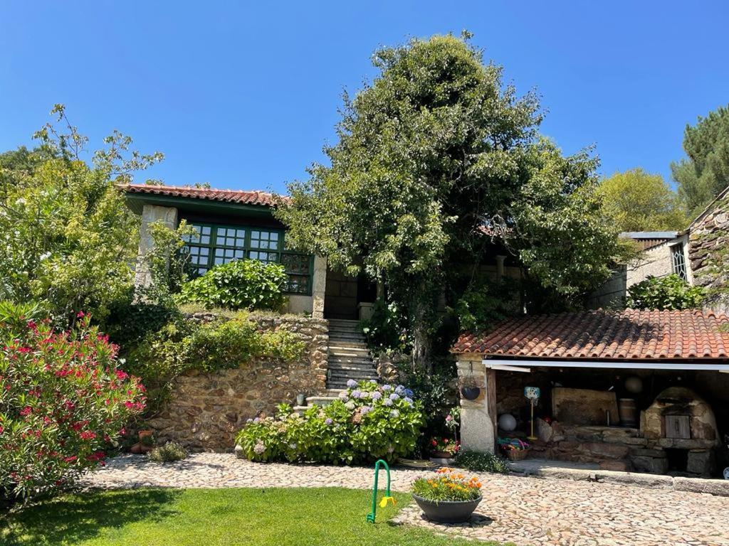 Casa Da Pedra - *